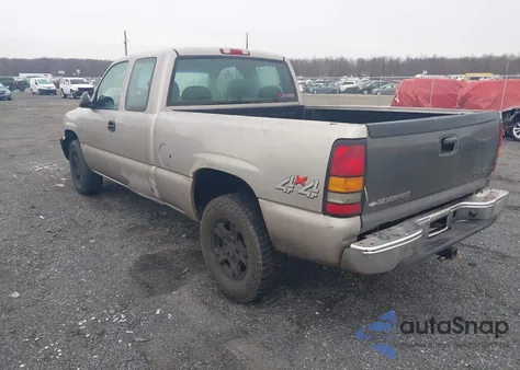 2004 GMC Sierra 1500 Work Truck z USA, uszkodzony, nr VIN 2GTEK19TX41265263